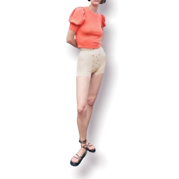 🌸New🌸 Zara Voluminous Crop Top Size Medium NWT - Picture 1 of 8